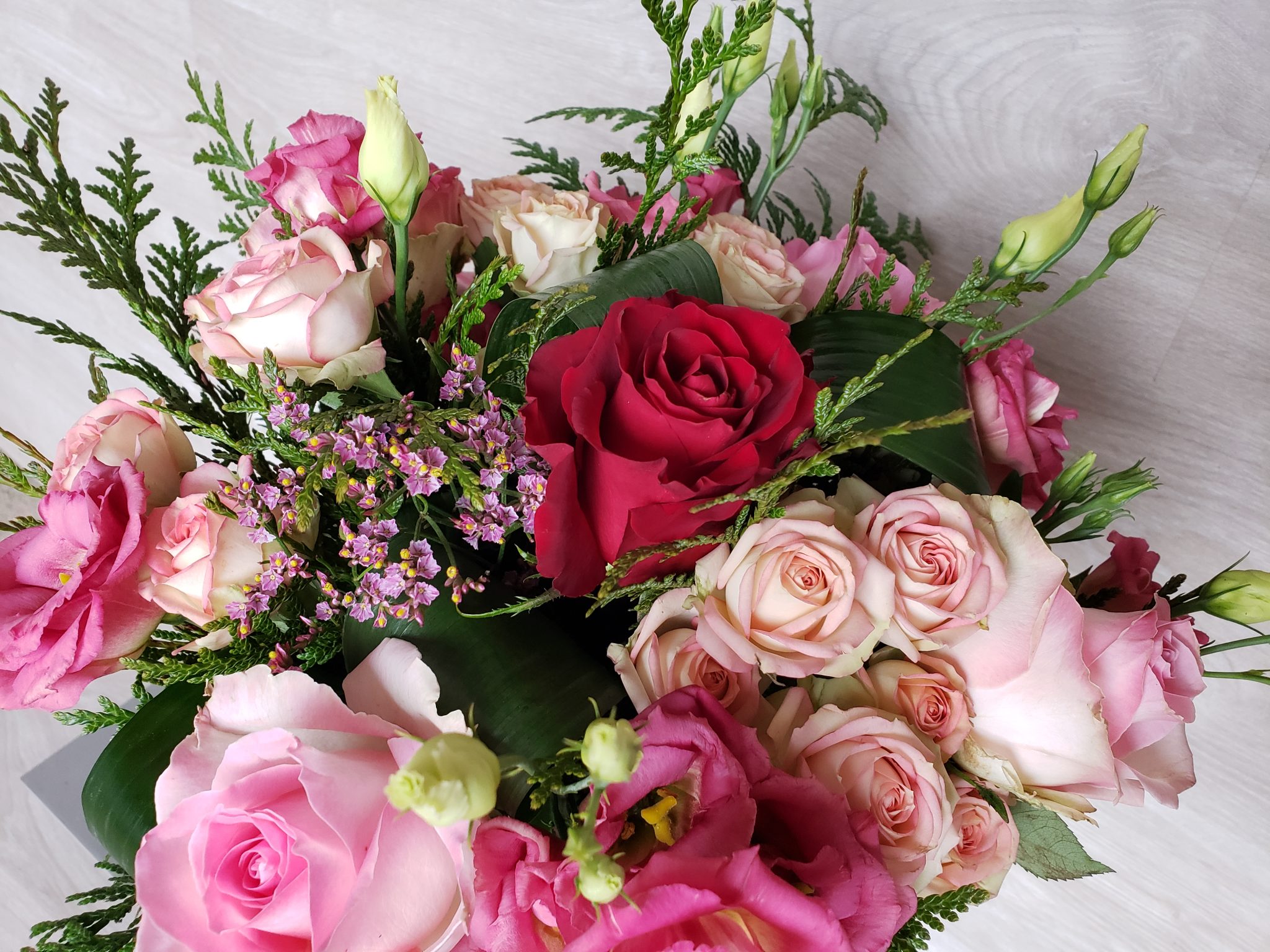 Bouquet rouge et rose - Marie Danède Artisan fleuriste