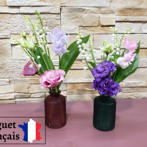 Muguet dans sa fiole en verre coloré Marie Danède 2