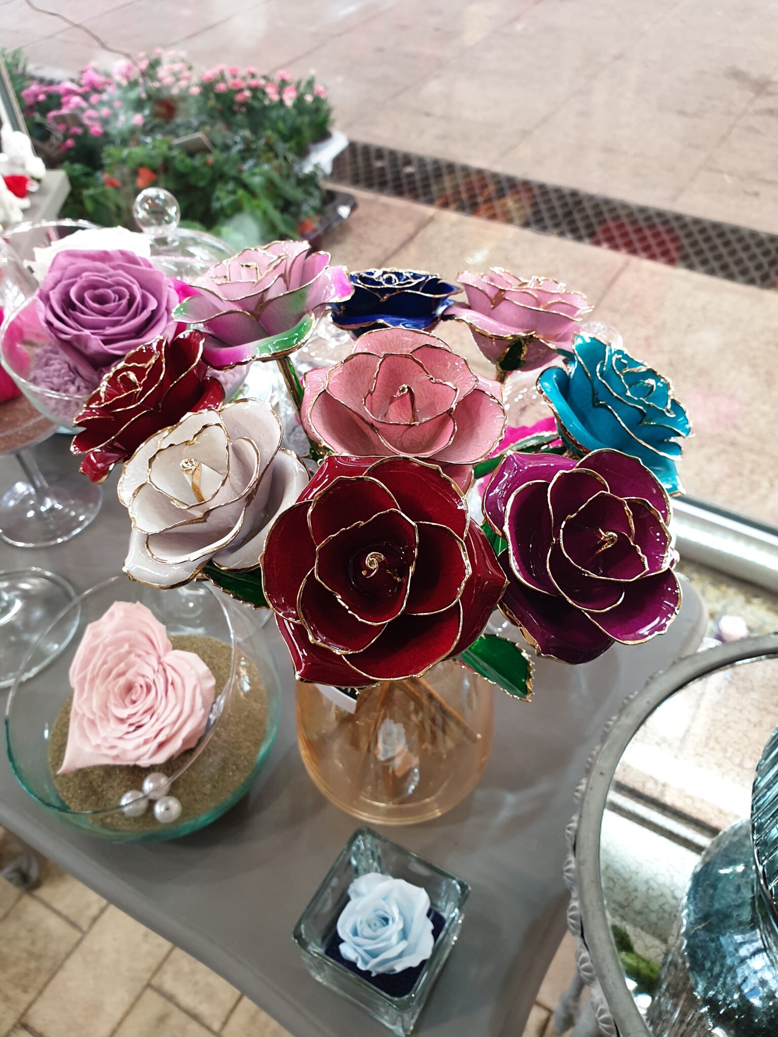 A découvrir dès aujourd'hui nos nouvelles créations de roses éternelles et nos oursons en roses tout mignons 💜... [https://www.mariedanede.fr/blog/actualites/nos-nouvelles-roses-eternelles/]